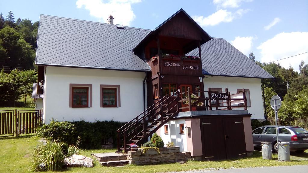 Penzion Edelstejn Petrovice  Zewnętrze zdjęcie