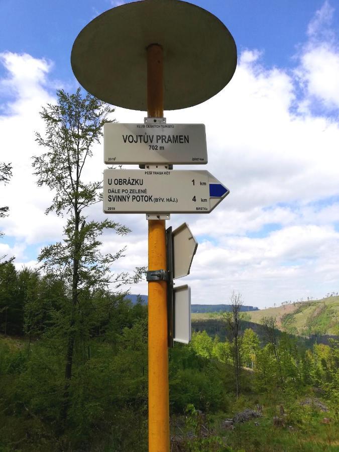 Penzion Edelstejn Petrovice  Zewnętrze zdjęcie